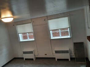 1701 Rugby Ave, Unit Basement Apt in Charlottesville, VA - Building Photo - Building Photo