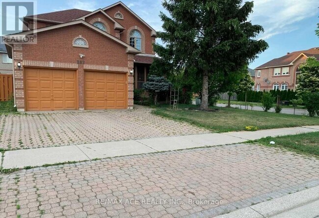 282 Highglen Ave