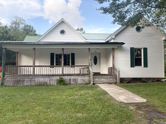 208 Prospect Ave NW in Coeburn, VA - Building Photo - Building Photo