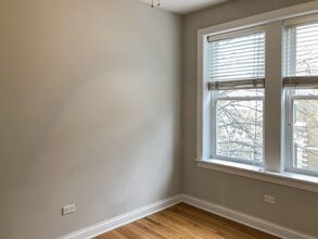 3804 N Marshfield Ave, Unit 2 in Chicago, IL - Foto de edificio - Building Photo