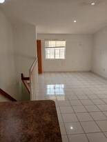 3254 W 70th St, Unit 202 A in Hialeah, FL - Building Photo