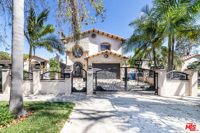 property at 458 Flores St