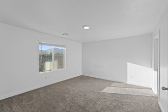 1998 N 350 W in Cedar City, UT - Building Photo - Building Photo