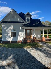 4421 North Carolina Hwy 150 in Browns Summit, NC - Building Photo - Building Photo