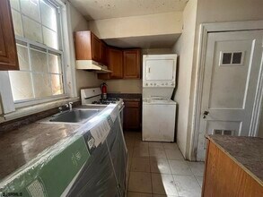 12 Belle Haven Ct in Atlantic City, NJ - Foto de edificio - Building Photo