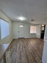 665 W Ballf St in Roseburg, OR - Building Photo - Building Photo