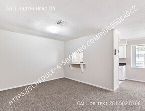 2402 Hilton Head Dr in Missouri City, TX - Building Photo - Building Photo