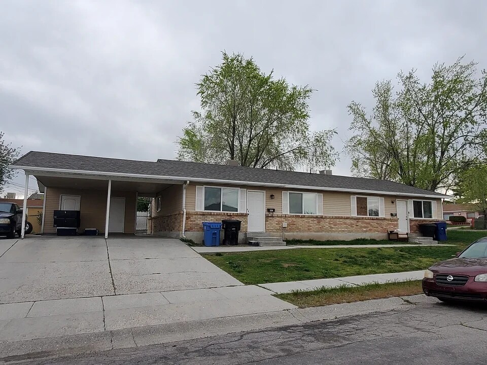 4501 W 5175 S in Salt Lake City, UT - Building Photo