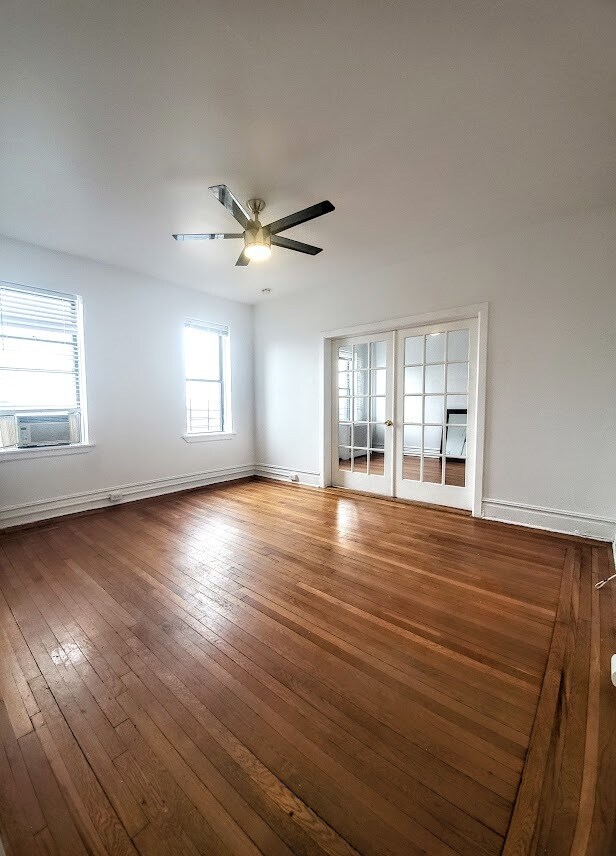275 Harrison Ave, Unit D2 in Jersey City, NJ - Foto de edificio - Building Photo