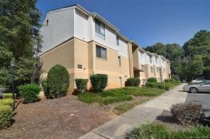 4821 Spring Lake Dr in Charlotte, NC - Building Photo