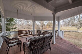 75 Green Hill Rd in Washington, CT - Building Photo - Building Photo