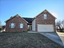 961 Joey Dr in Clarksville, TN - Building Photo