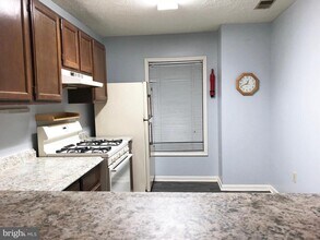 916 Windbrooke Dr in Gaithersburg, MD - Building Photo - Building Photo