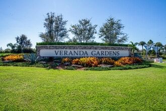 739 SE Villandry Way in Port St. Lucie, FL - Building Photo - Building Photo