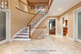 16 Chalmers Ct in Brampton, ON - Building Photo - Building Photo