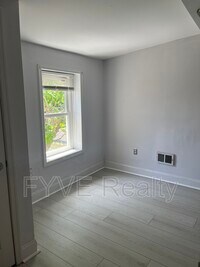 1523 W Pratt St photo'