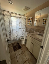 55 Crestwood Dr in Shirley, NY - Building Photo - Building Photo