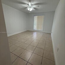 13783 SW 66th St in Miami, FL - Building Photo - Building Photo