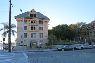 Clark Residence in Los Angeles, CA - Foto de edificio - Building Photo