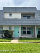 424 Dove Ln in Satellite Beach, FL - Building Photo