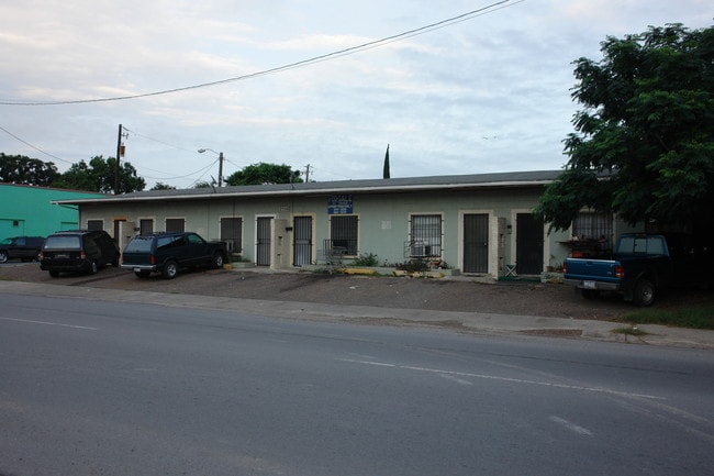 2550 14th St in Brownsville, TX - Building Photo - Building Photo