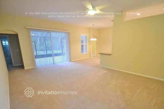 14818 Heronglen Dr in Fish Hawk, FL - Foto de edificio - Building Photo