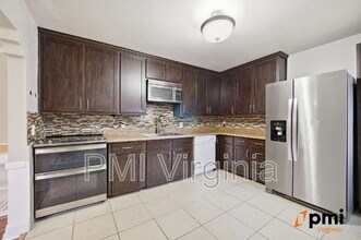 2707 Martone Rd in Norfolk, VA - Building Photo - Building Photo