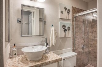 420 N Villa Ct, Unit 420 N Villa Ct Unit 100 in Palm Springs, CA - Building Photo - Building Photo