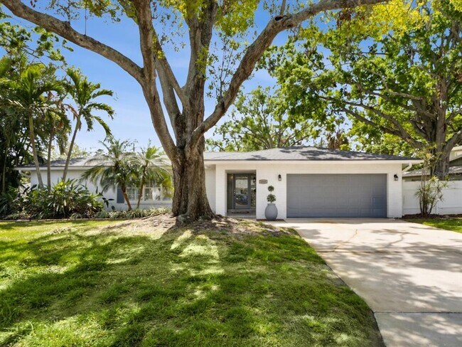 1666 North Dakota Ave NE in St. Petersburg, FL - Building Photo - Building Photo