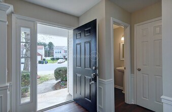 7507 Double Springs Ct in Charlotte, NC - Foto de edificio - Building Photo
