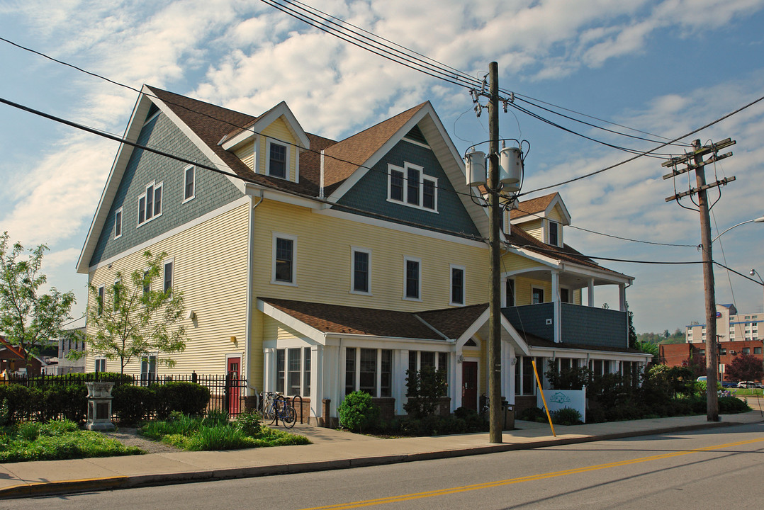 600 Shrewsbury St in Charleston, WV - Foto de edificio