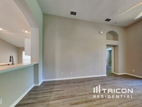 29225 Birds Eye Dr in Zephyrhills, FL - Building Photo - Building Photo