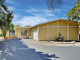 8760 Johnson St in Pembroke Pines, FL - Building Photo