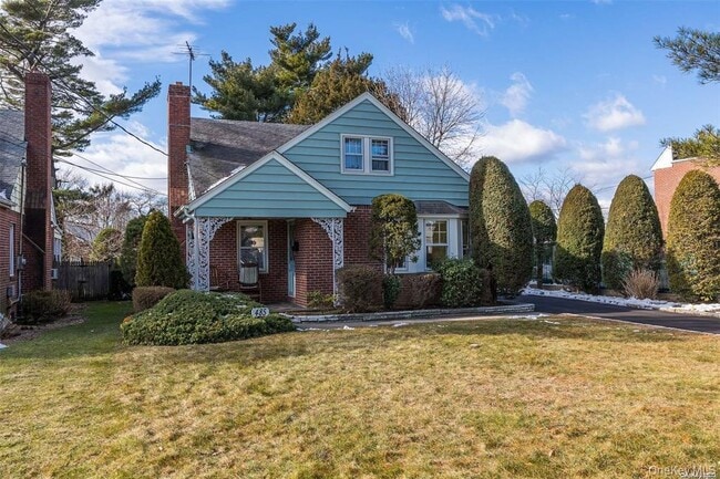 485 Mineola Blvd in Williston Park, NY - Foto de edificio - Building Photo