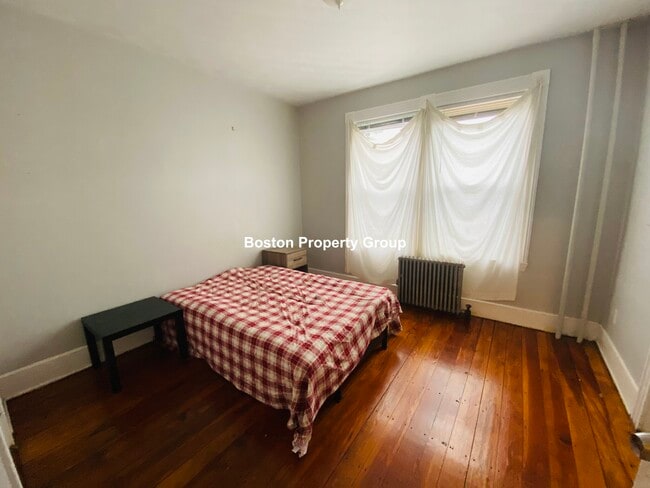 28 Clarkson St, Unit 1