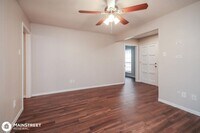 1926 Deerhurst Ln photo'