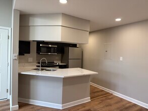 1403 E Wyndham Cir in Palatine, IL - Building Photo - Building Photo