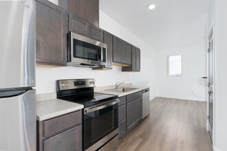Apartments 26 in Post Falls, ID - Foto de edificio - Interior Photo
