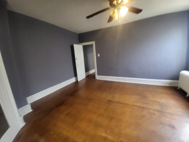 5044 N Sydenham St in Philadelphia, PA - Foto de edificio - Building Photo