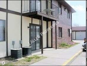 The Apartment Place in Norfolk, NE - Foto de edificio - Building Photo