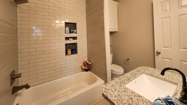 305 Reinerman St in Houston, TX - Building Photo - Building Photo