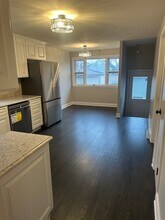 11242 S Whipple St in Chicago, IL - Building Photo - Building Photo