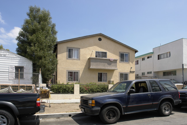 5937 Barton Ave in Los Angeles, CA - Building Photo - Building Photo