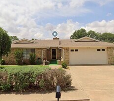 1214 E Ward St in Brownfield, TX - Building Photo