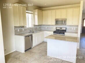 12918 Limestone Way in San Antonio, TX - Building Photo - Building Photo