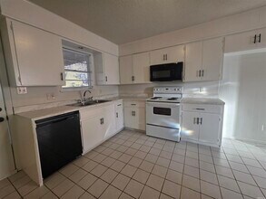 600 Witts Dr in Sherwood, AR - Building Photo - Building Photo