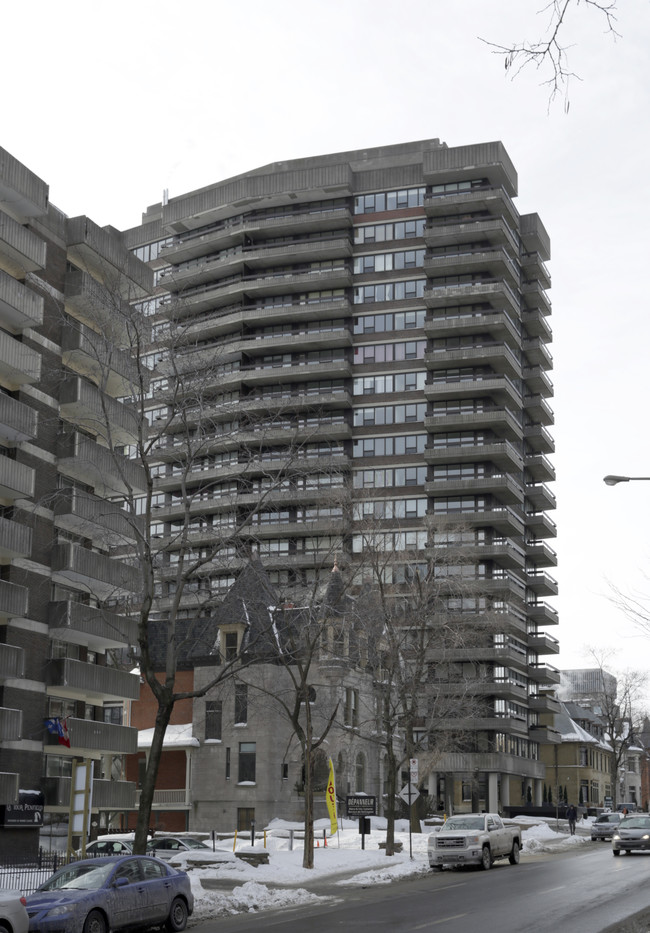 Le Gregor House in Montréal, QC - Building Photo - Building Photo