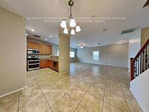 13247 N 87th Dr in Peoria, AZ - Foto de edificio - Building Photo