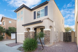 9547 E Belmont Ave in Mesa, AZ - Building Photo - Building Photo