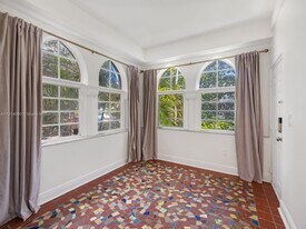 1528 Drexel Ave in Miami Beach, FL - Building Photo